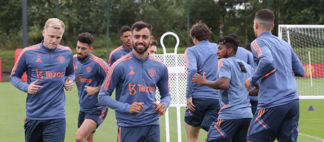 河南队本赛季通过定位球总计打入29球，位列中超所有球队之首（河南队本赛季定位球进球达29个，领跑中超）