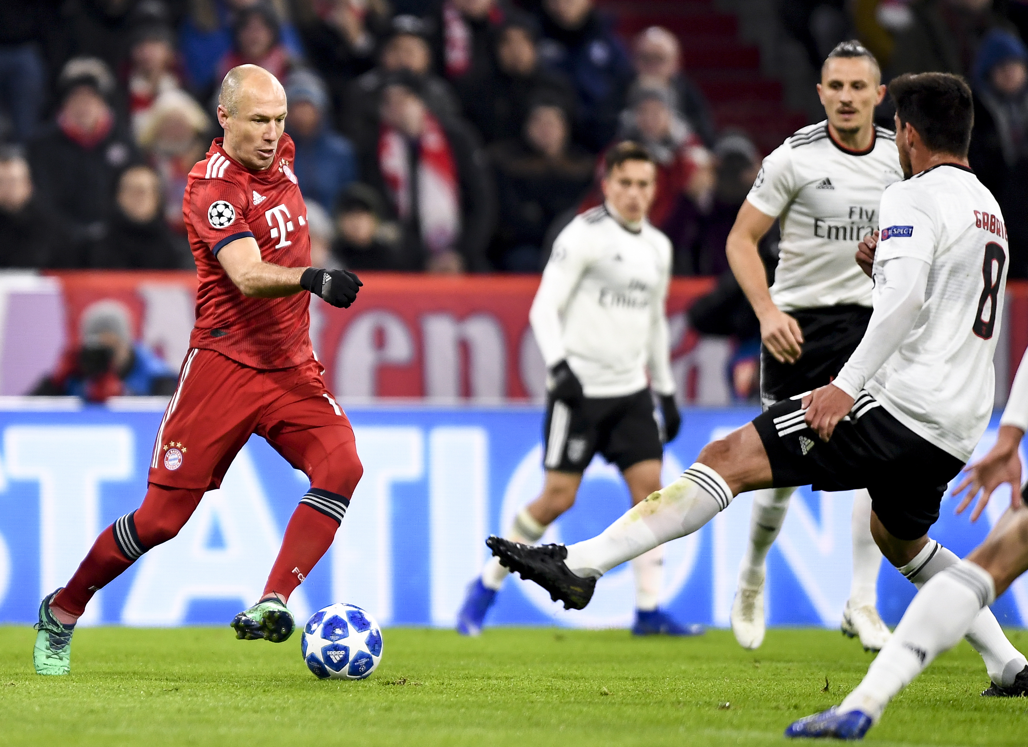 卡佩罗：卡拉菲奥里很像拉莫斯，我希望看到他在国家队踢后腰（卡佩罗：卡拉菲奥里有拉莫斯的影子，我期待他在国家队出任后腰）