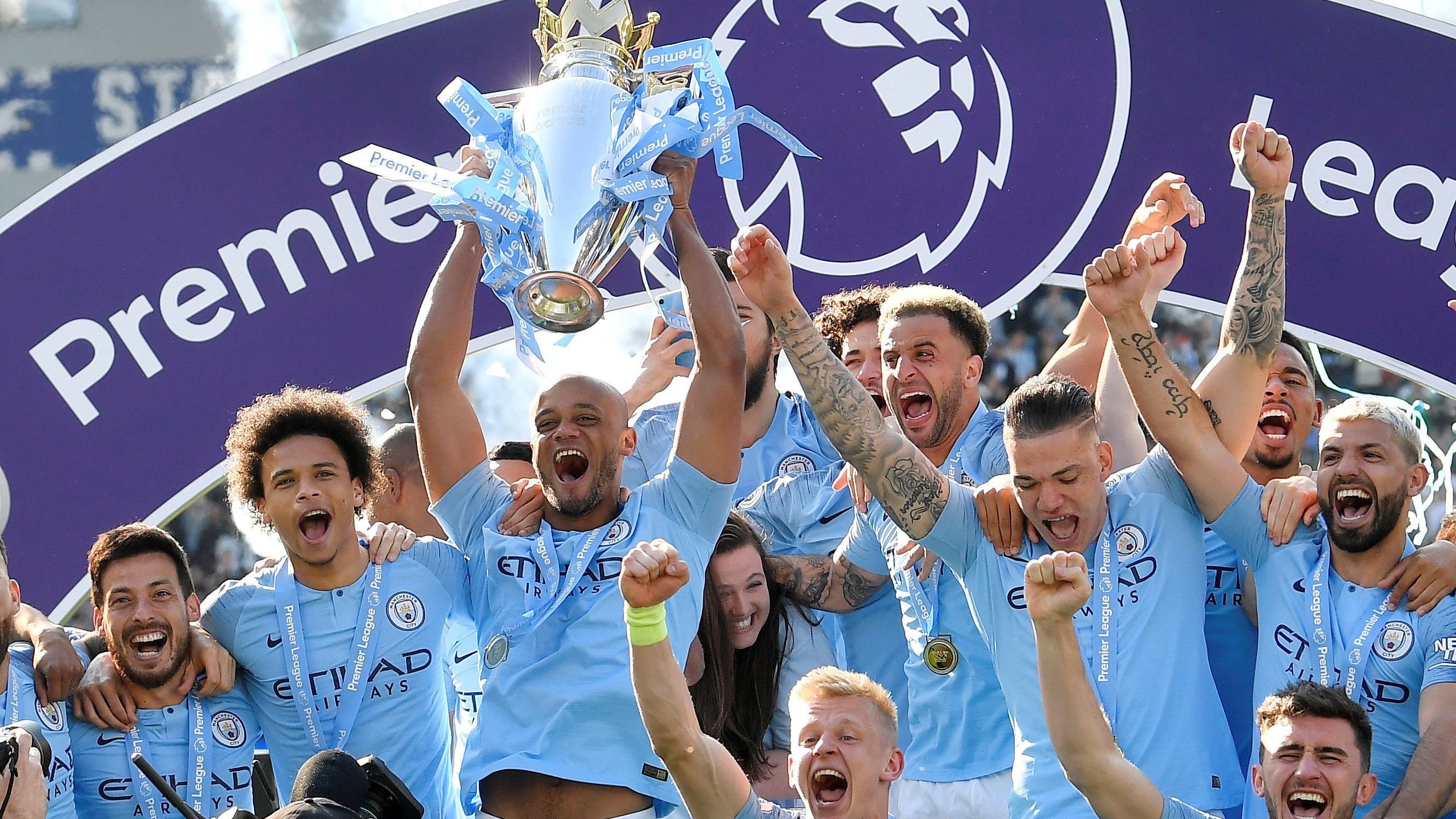 历届足协杯冠军：近四年四支冠军，国安第5次夺冠（足协杯历届冠军一览：近四年四队登顶，国安第五次捧杯）