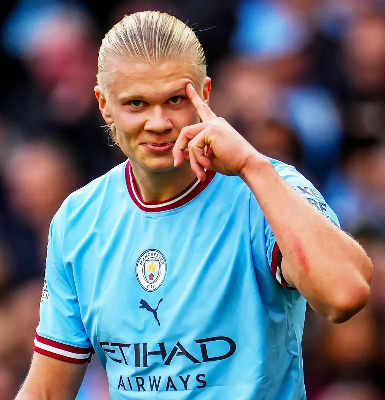 小孔塞桑：我和C罗聊过，他说我在伟大的俱乐部效力（小孔塞桑：曾与C罗交流，他称我所在俱乐部伟大）