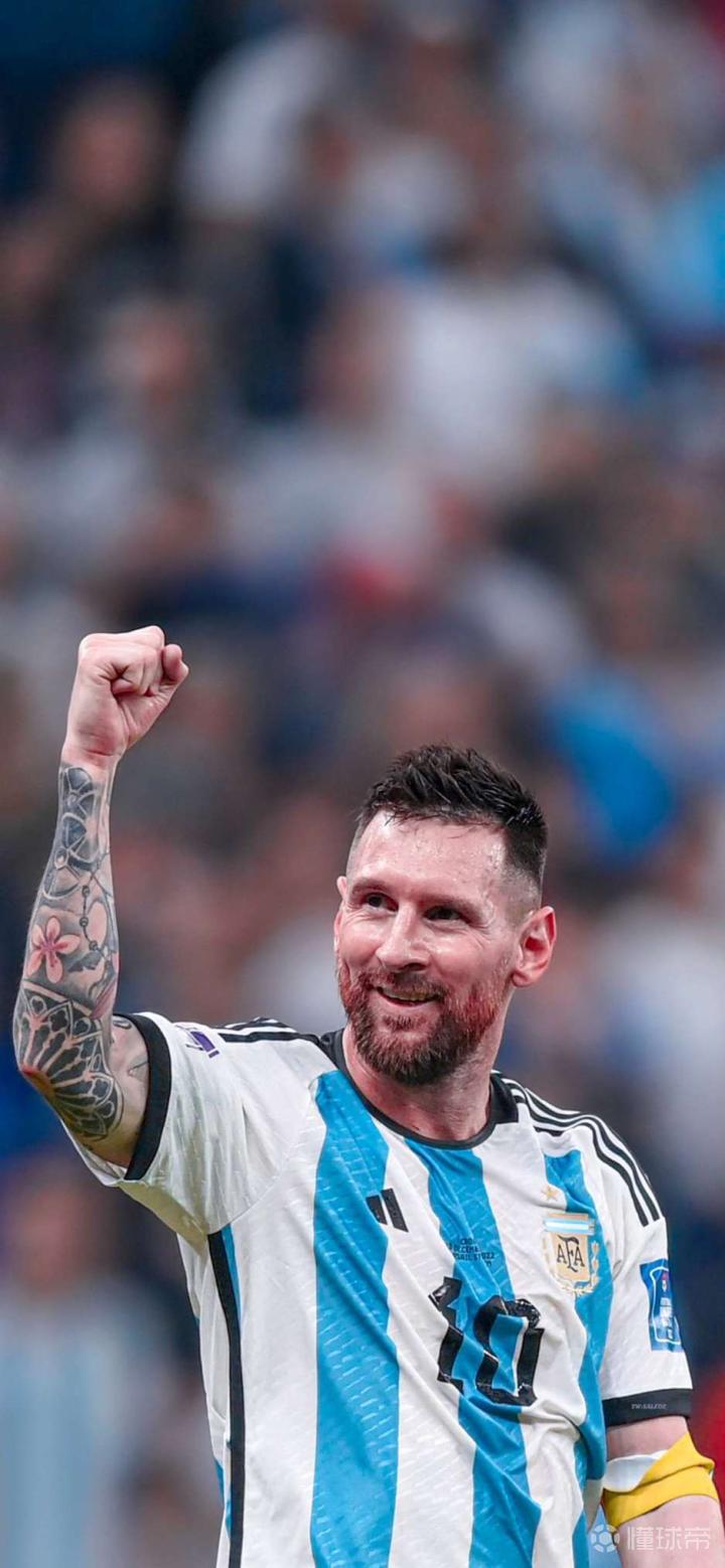 卡莱尔：有几个判罚我们本该争取到，这么说不会被罚4万美元吧（卡莱尔谈吹罚：我们本应拿到几次判罚，希望别因此再被罚4万美元）