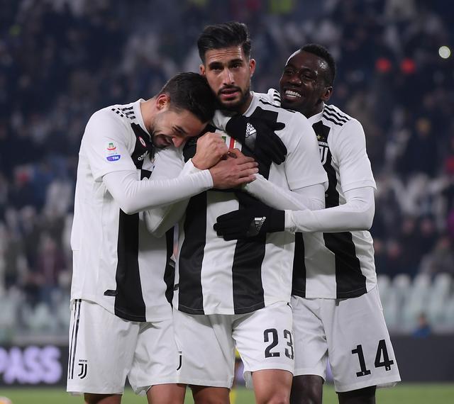 这是真爱，一阿根廷球迷带了50美元，一路搭顺风车去巴西客场（仅带50美元 阿根廷球迷搭顺风车远征巴西客场）