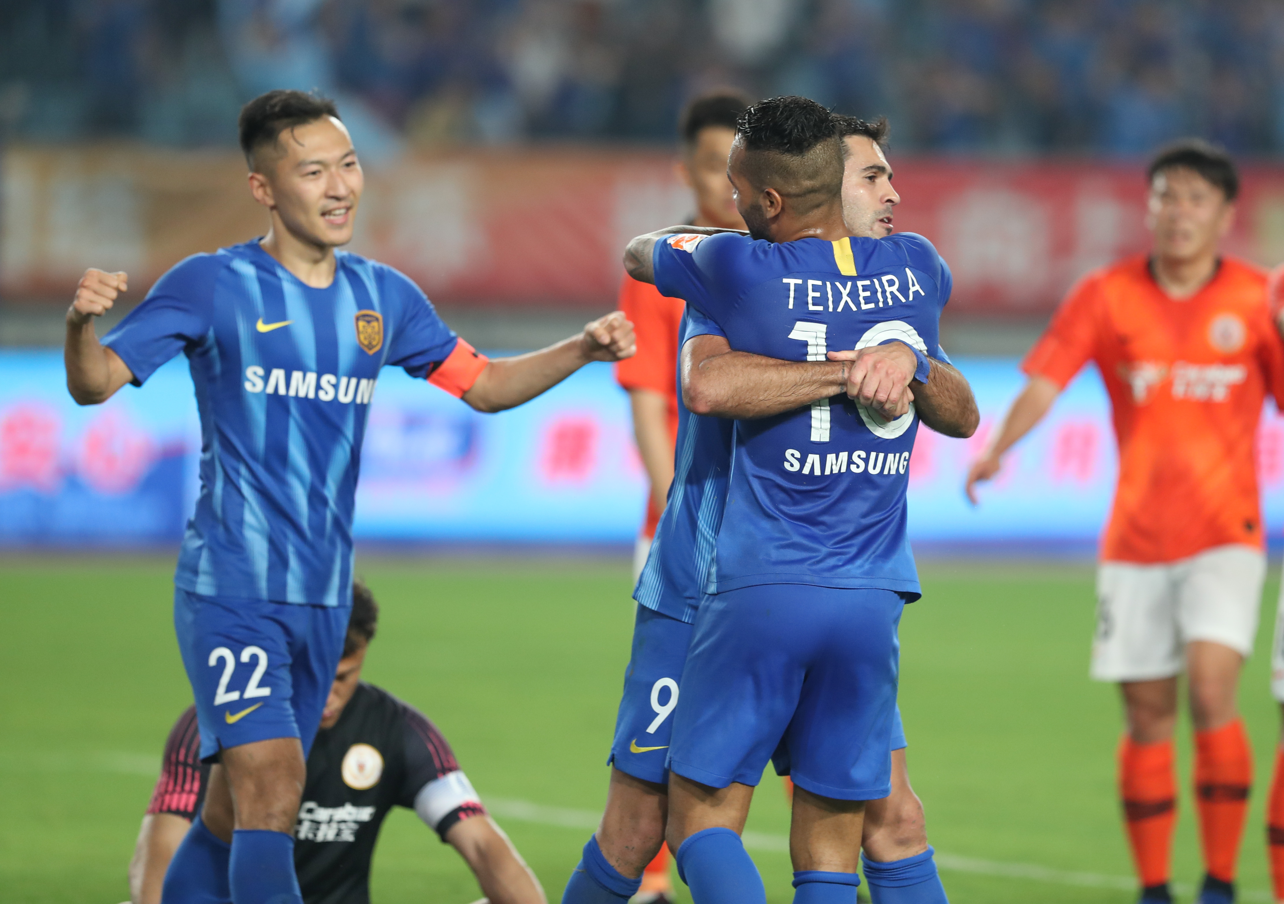 阿莱格里：拉比奥会踢德比；齐沃和小因扎吉的差异很小（阿莱格里：拉比奥将出战德比；齐沃与小因扎吉差别不大）